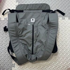 サンクマニエル キューブ グレー 抱っこ紐