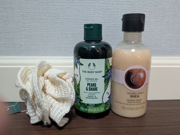 THE BODY SHOP シャワージェル2点