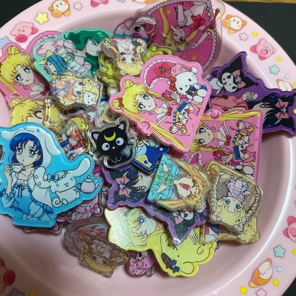 アクリルパーツ 2センチ 4センチ等 まとめ売り 女の子 ねこ他 キーホルダー等ハンドメイドに