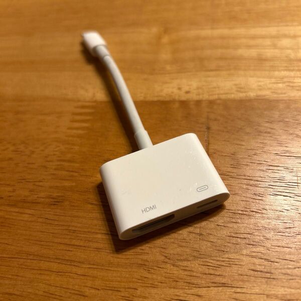 Apple 純正 Lightning HDMI変換ケーブル