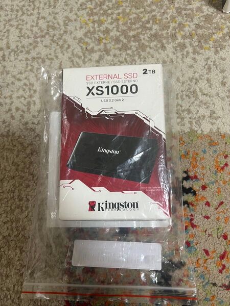 KINGSTON Xs1000 2TB Type-cポータブル プラスチックケース付き 高速外付けssd 2TB ブラック