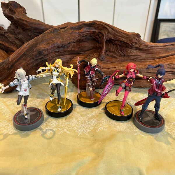 ゼノブレイド amiibo 5体セット シュルク ヒカリ ホムラ ノア ミオ