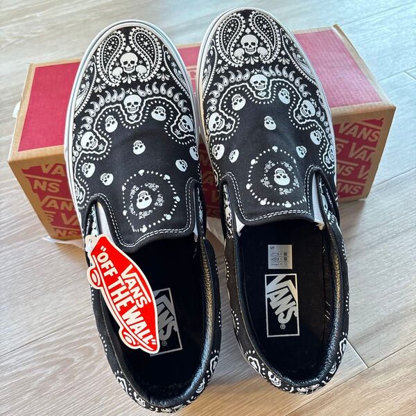 バンズVANS◆バンダナ柄 スリッポンスニーカー◆28