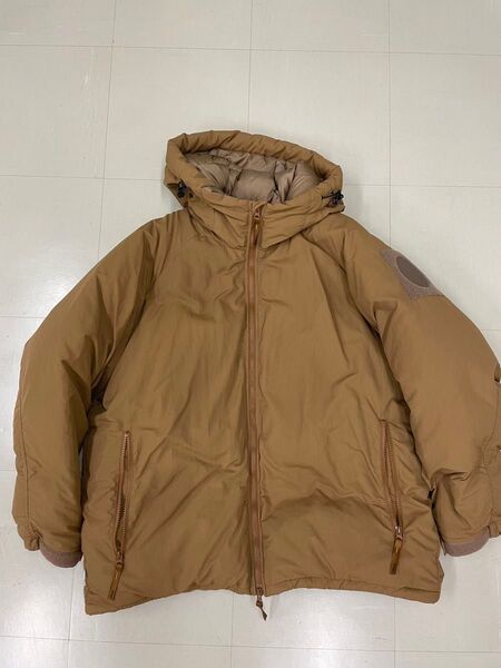 ナンガNANGA×FRTEAK'S STORE ダウンジャケット コヨーテカラー
