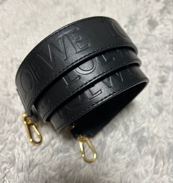 LOEWE ロエベサテンカーフ バッグストラップ
