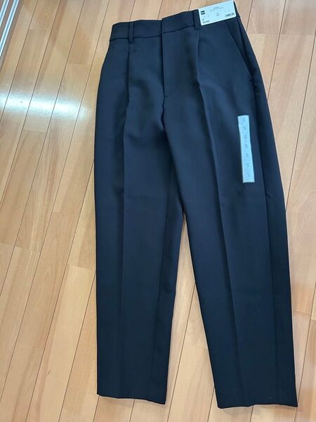 GU タックテーパードパンツ 黒 WOMEN Sサイズ(62cm)