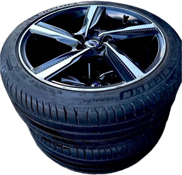 VOLVORデザイン純正ホイール7.5J +52.5PCD108+ 225/40/R18ミシュランPRIMACY4 一本