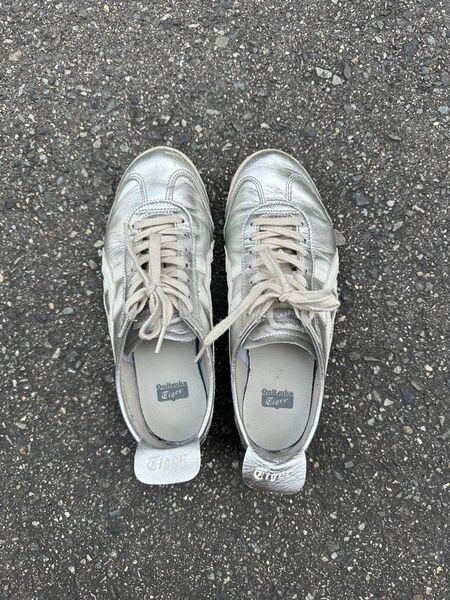 Onitsuka Tiger シルバー スニーカー 26.0cm「箱あり」