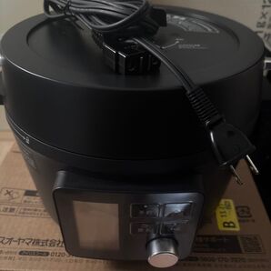 アイリスオーヤマ 電気圧力鍋 KPC-MA4-B 未使用
