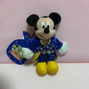 ミッキーマウス ぬいぐるみバッジ　20周年・ギフト・オブ・ドリームス ブルーのコスチューム　ディズニーランド　TDL・TDR