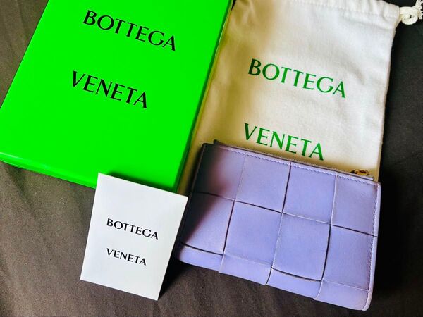 ボッテガヴェネタ BOTTEGA VENETA カセット ミディアム マキシイントレチャート 二つ折り財布