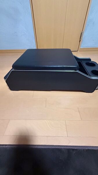 ハイエース200系標準ボディーS-GL用センターコンソール