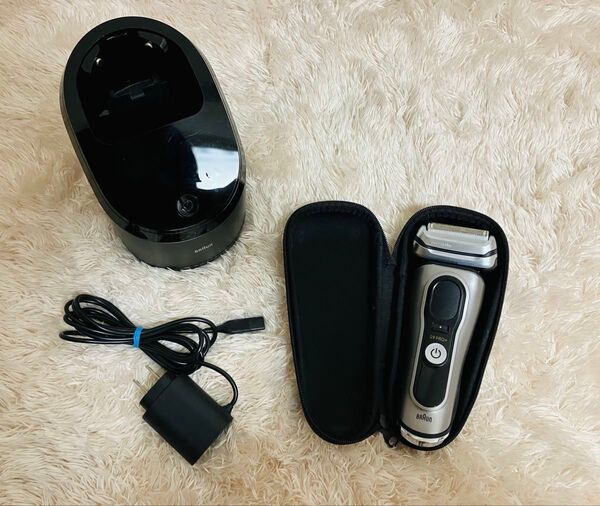 BRAUN Series9 Pro+ 電動シェーバー アルコール洗浄システム付 ブラウン
