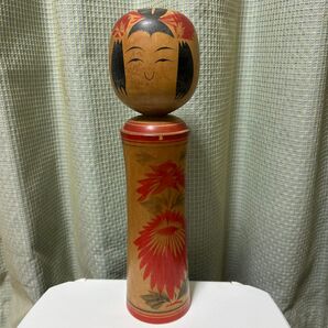 木製 こけし人形 赤い花 レトロ アンティーク 置物 インテリア