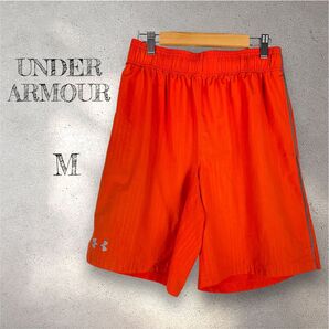 アンダーアーマーUNDER ARMOUR ハーフパンツ トレーニングパンツ スポーツ メンズ M オレンジレッド系 ロゴ 刺繍