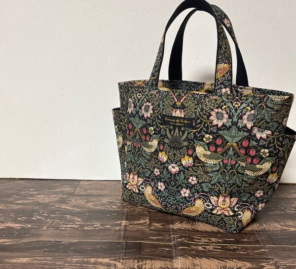 ウィリアムモリス イチゴ泥棒 トートバッグ ハンドメイド