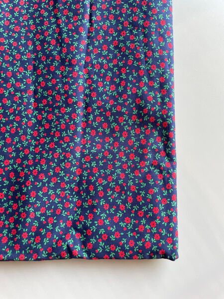 小花柄 生地 コットン ネイビー ハンドメイド 手芸 材料