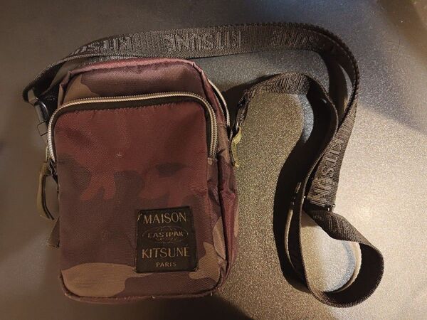 メゾンキツネ × イーストパック MAISON KITSUNE EASTPAK コラボ ミニ ショルダー バッグ ポーチ