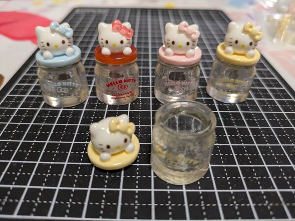 デコパーツ プラパーツ4個1セット200円 売り切れ