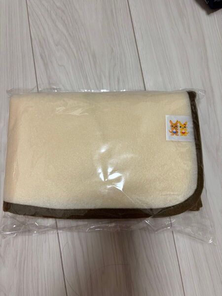 【新品】かんぽ生命 フリースブランケット ひざかけ