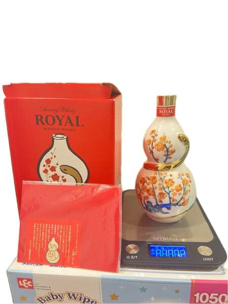 サントリー ROYAL ローヤル 陶器ボトル 2013 干支 蛇 ヘビ 巳歳 ウイスキー 600ml 43%