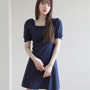 by muni:r 胸シャーリング スクエアネック パフミニワンピース ネイビーF