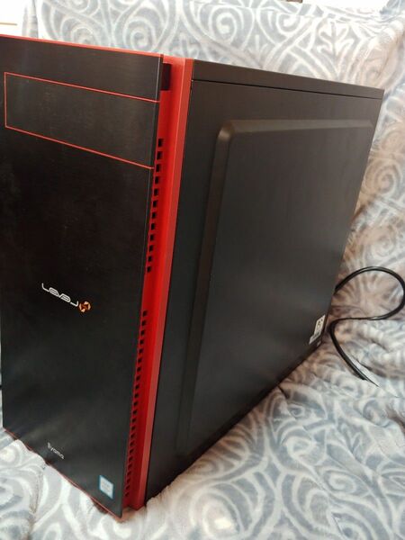 ゲーミングPC/i7-4790/8G/SSD120/HDD500/GTX750TI