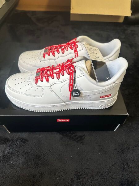 NIKE × Supreme エアフォース1 白 26.5cm 新品未使用
