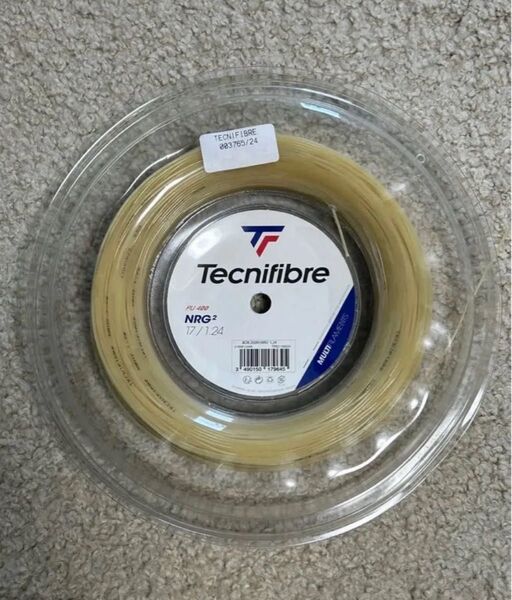 12mカット2張り テクニファイバー NRG2 17 1.24 ナチュラル Tecnifibre