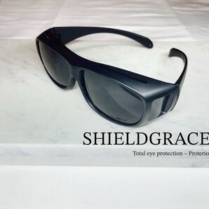 《再入荷》☆オーバーサングラス UVカット☆ブラック スポーツ 男女兼用 アウトドア 反射防止 耐久性 軽量