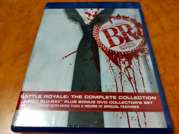 バトル・ロワイアル 特別篇/バトル・ロワイアル II 鎮魂歌 未開封輸入盤Blu-ray+DVD 酒井彩名/末永遥/栗山千明