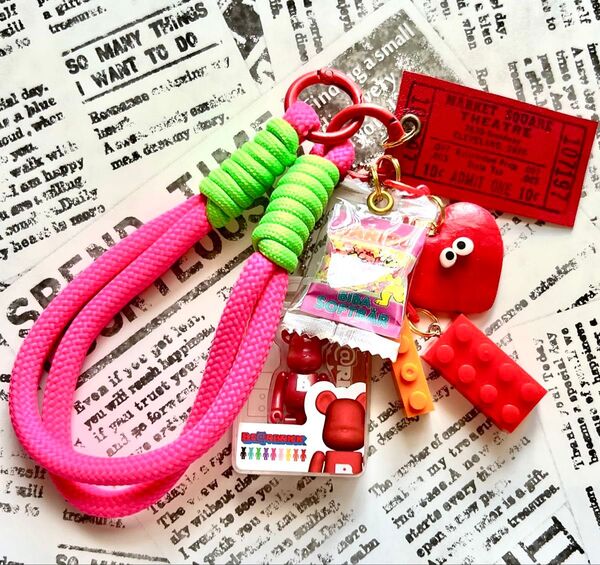 じゃらじゃらキーホルダー ハンドメイド フェイクフード ハンドストラップ