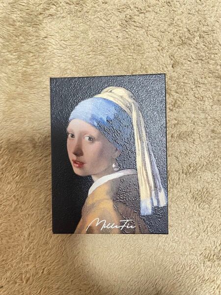 ミルフィー 絵画アイシャドウパレット 13真珠の耳飾りの少女 中古品