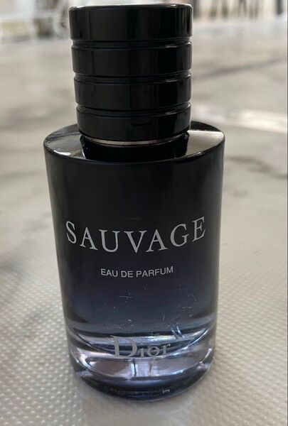 Dior SAUVAGE EAU DE PARFUM 香水 8割あり ディオール シャネル ヴィトン好きに