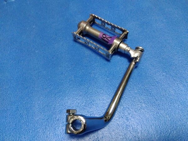 #62 カブ キックペダル ヴィンテージ 旧車風 バイシクル 自転車ペダル 純正改 カブ系 シルバー塗装 反射板