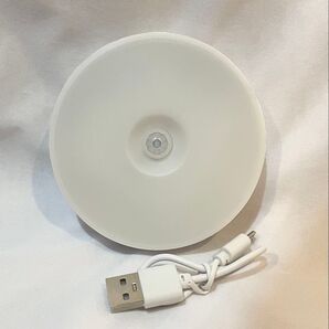 USB充電LEDセンサーライト マグネットタイプ ホワイト クローゼット 階段 夜間センサー 足元センサー