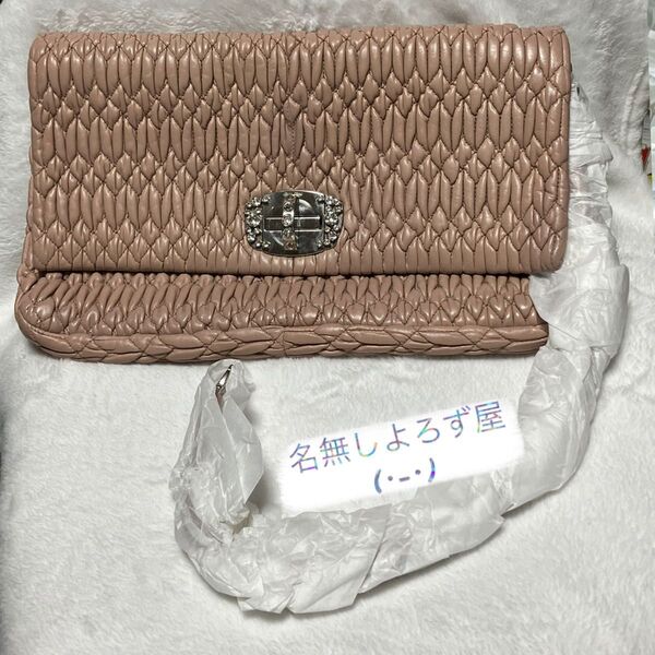 miumiu ナッパクリスタル クラッチバッグ ピンクベージュ 本物