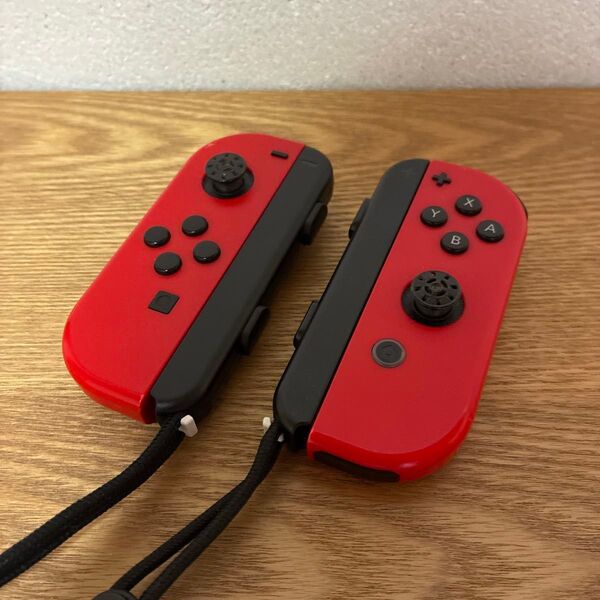 Nintendo Switch Joy-Con レッド