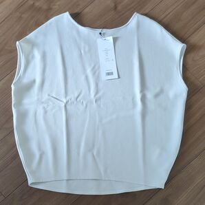 新品タグ付き・ソージュSOEJUコクーンノースリーブカットソー♪Sライトグレー