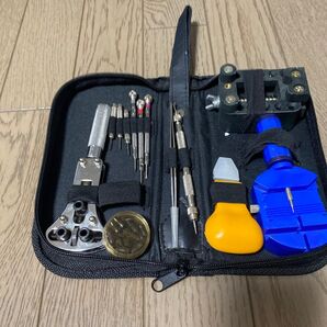 時計修理工具セット腕時計工具セット電池交換ミニ精密ドライバー付き 収納ケース!!