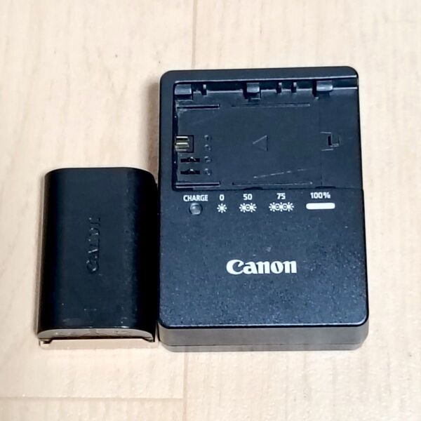 中古 Canon キャノン 純正バッテリーパックLP-E6 & バッテリーチャージャー LC-E6