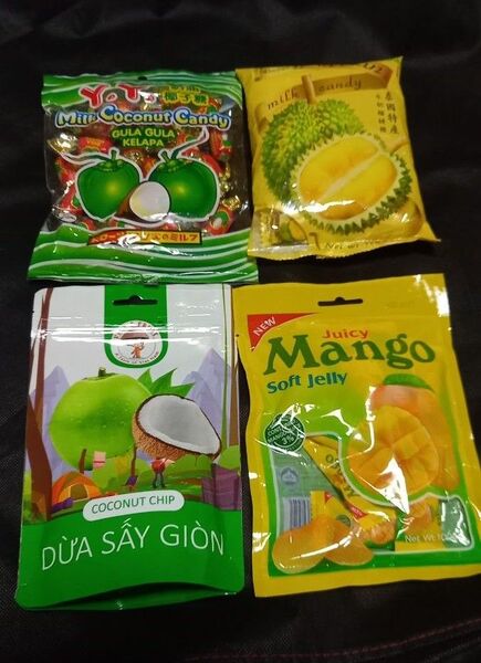 4個セット ココナッツ、マンゴー、ドリアンなどのお菓子セット