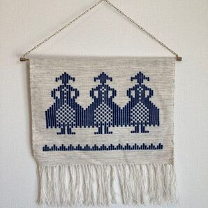 ヴィンテージ タペストリー 刺繍 ししゅう 北欧 民族衣装 スウェーデン 夏