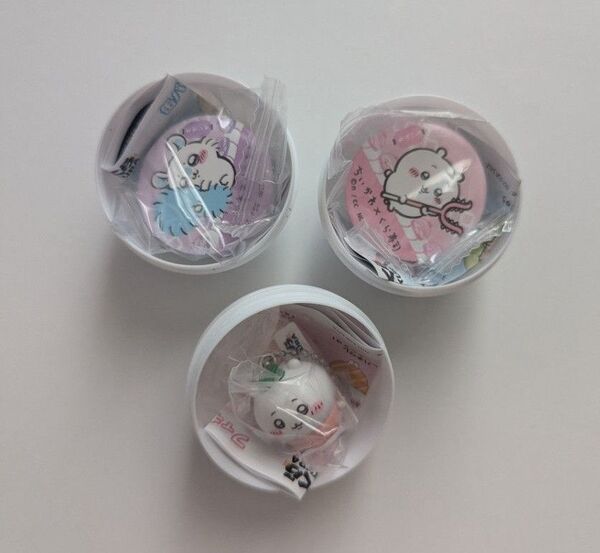 くら寿司 ビッくらポン ちいかわ フィギュア 缶バッジ