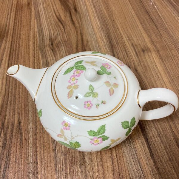 WEDGWOOD ウェッジウッドワイルドストロベリー ティーポットS黒壺