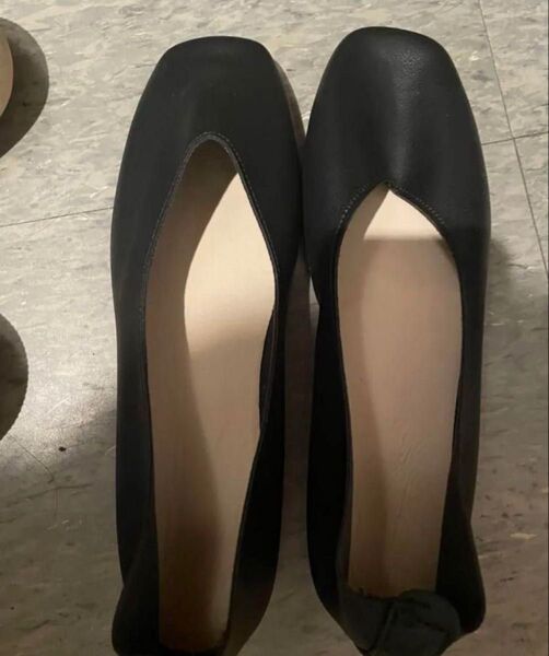 パンプス ローヒール フラットシューズ