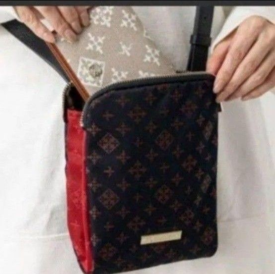 再お値下げ 新品 ラシットショルダーバッグ 定価16,500円 ブラッ×ブラウン