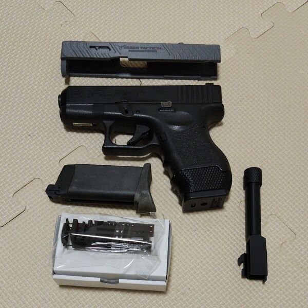 東京マルイ製GBB グロック 26+カスタムパーツ中古品!