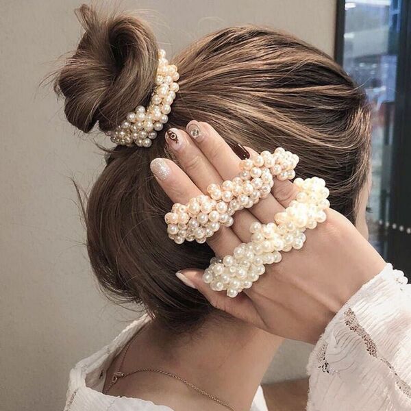 カメリア シュシュ ヘアゴム クローバー 四つ葉 匿名発送 パール ラインストーン 可愛い おしゃれ 上品 入学式 入園式