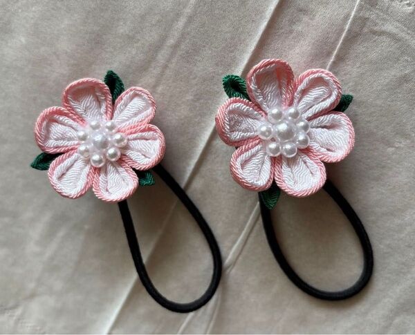 つまみ細工 ヘアゴム 2個セット 桜 ピンク ハンドメイド ちりめん生地 髪飾り 髪ゴム 手作り 花火大会 浴衣ゴム 夏休み